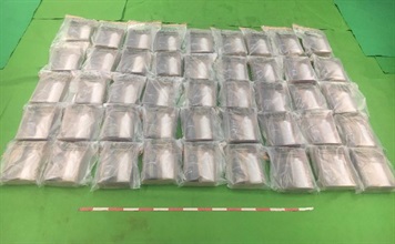 Hong Kong Customs seized about 31 kilograms of suspected liquid cocaine, about 910 grams of suspected ketamine and about 520 grams of suspected methamphetamine with a total estimated market value of about $45.7 million at Hong Kong International Airport and Yau Ma Tei on September 7 and yesterday (September 10). This has broken the record of this year's largest inbound dangerous drugs case detected by Customs at the airport on June 19 this year in terms of seizure amount and value. Photo shows the suspected liquid cocaine seized.