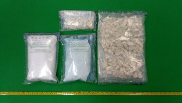 Hong Kong Customs yesterday (February 25) seized about 1.4 kilograms of suspected phenacetin and about 1.1kg of suspected crack cocaine with a total estimated market value of about $1.5 million in Tseung Kwan O and Hung Hom.
