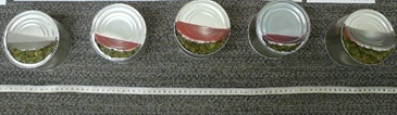 该批大麻花分别藏于五个密封铝罐内。