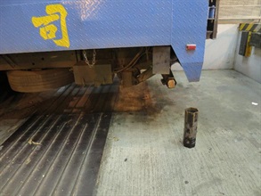 The seized smartphones were concealed inside the metal beam under the tailgate of a lorry.