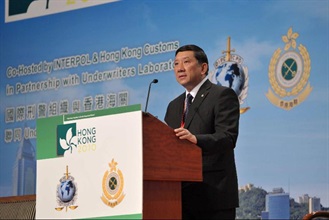 国际刑警主席邱文晖在开幕礼上致辞。