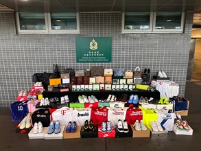 Hong Kong Customs on August 17 seized about 3 000 items of suspected counterfeit goods with an estimated market value of about $1.4 million at the Shenzhen Bay Control Point. Photo shows some of the suspected counterfeit goods seized.