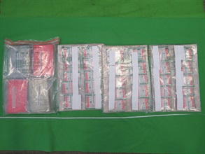 香港海關昨天（九月二十八日）在銅鑼灣檢獲約六公斤懷疑可卡因，估計市值約六百一十萬元。圖示檢獲的懷疑可卡因。