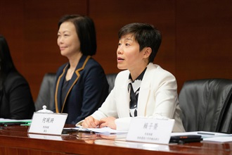 The Commissioner of Customs and Excise, Ms Louise Ho, today (March 13) met the Chief of the Office of Port of Entry and Exit of the Shenzhen Municipal People's Government, Mr Wang Gang, in the Customs Headquarters Building. Photo shows Ms Ho speaking at the meeting.