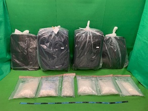 香港海關今日（二月二十六日）在香港國際機場檢獲約十五公斤懷疑氯胺酮，估計市值約八百二十萬元。