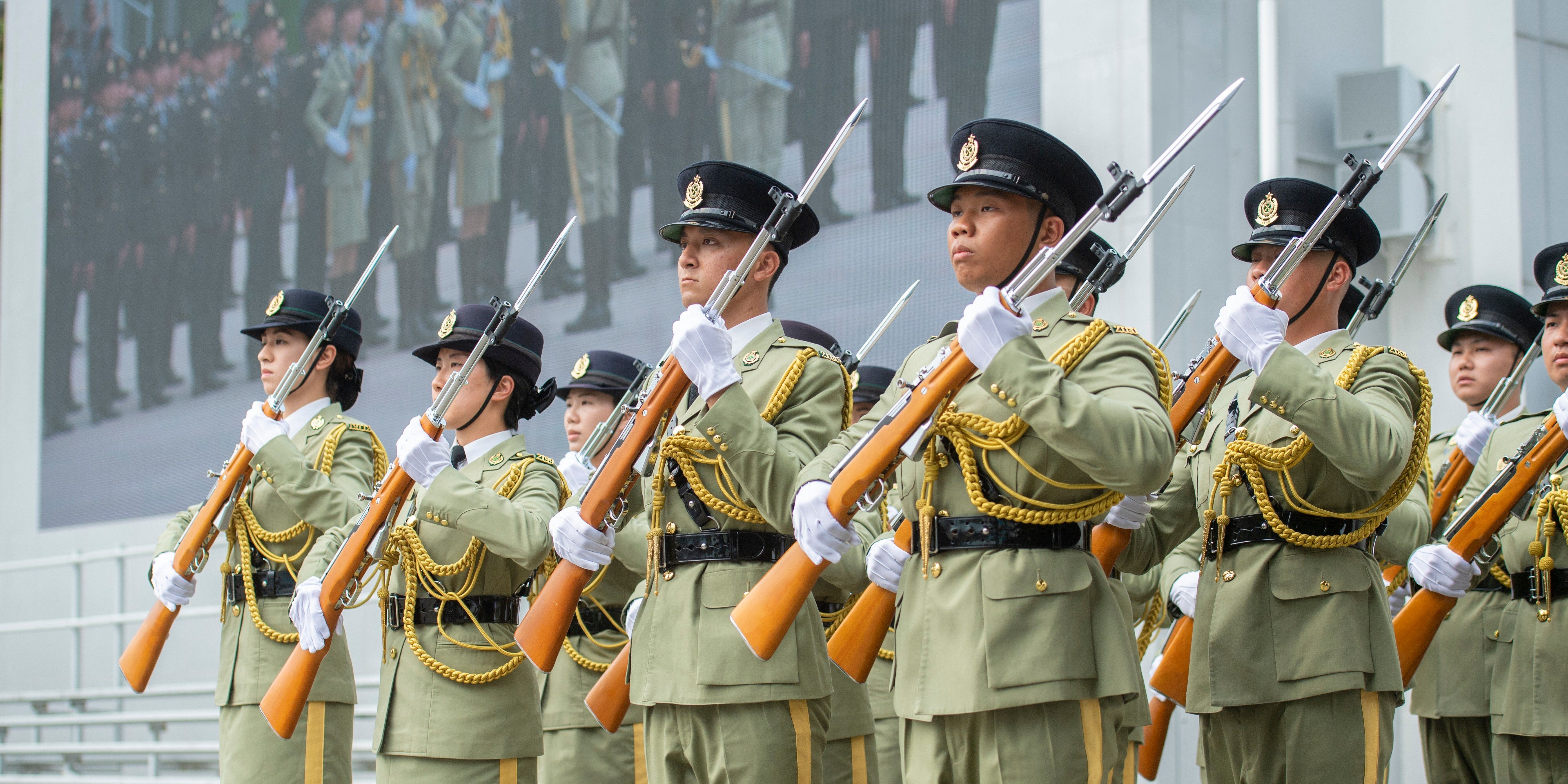 儀仗隊中式步操可觀性高  展現紀律部隊風範 隊員與有榮焉