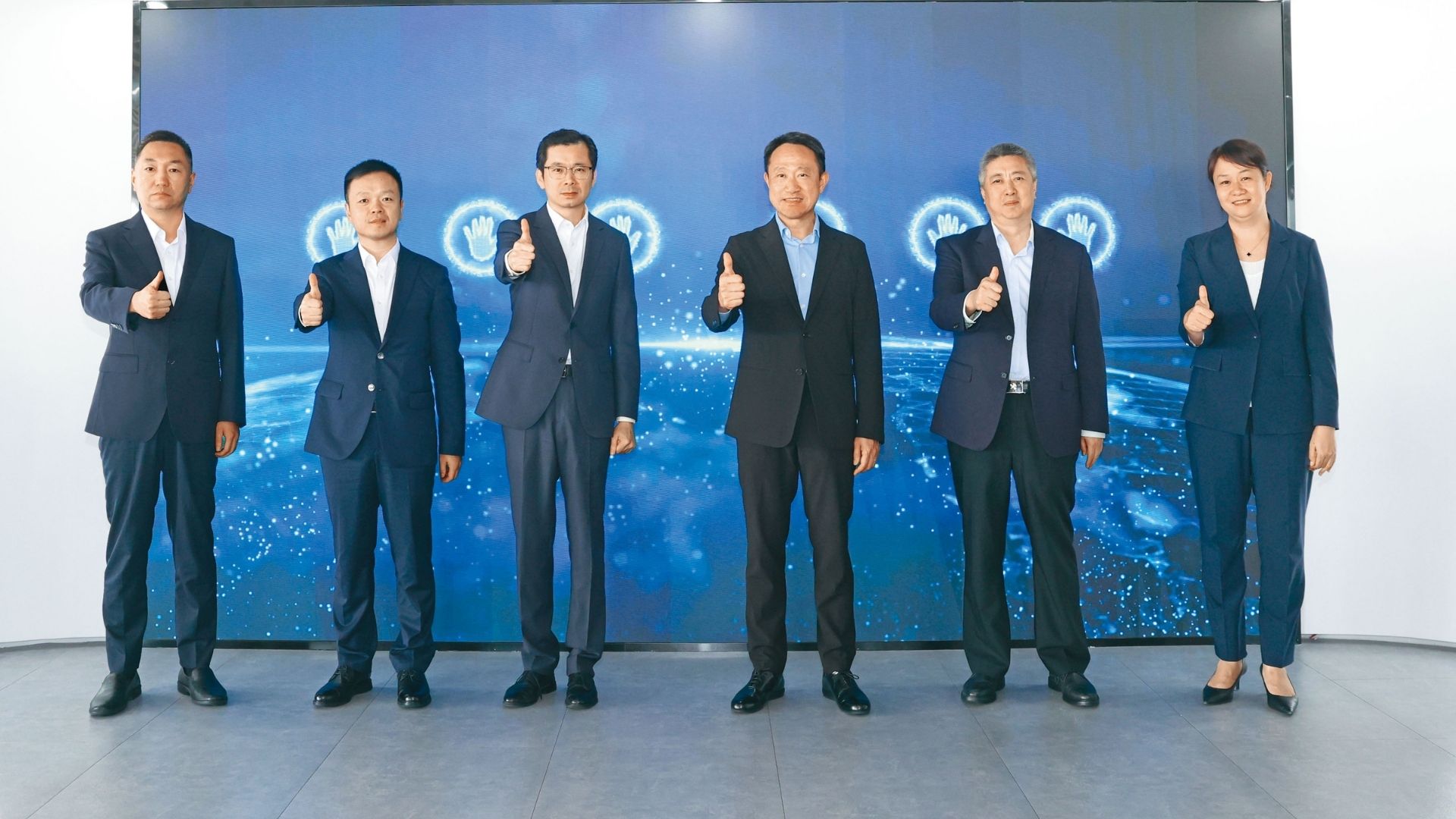 Launching ceremony for trial-run of "Guangzhou-Hong Kong Motor Vehicle Export Facilitation Scheme"