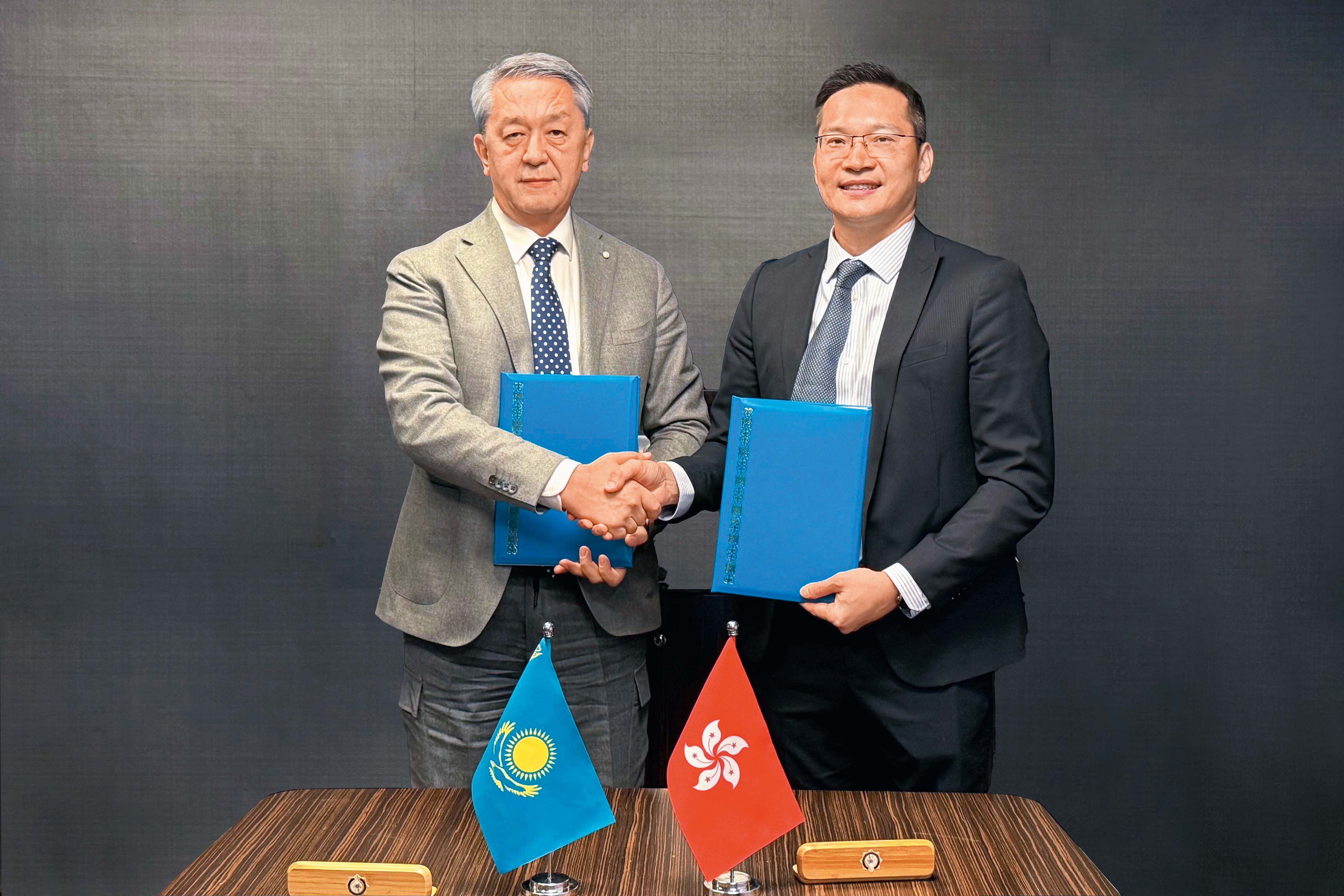 Hong Kong Customs and Kazakhstan Customs sign AEO Mutual Recognition Arrangement (MRA) Action Plan