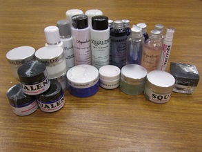 附有虛假商品說明「MADE IN SWITZERLAND」的 SQUALENE美容護膚產品。