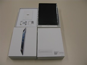 在行动中检获的平板电脑。