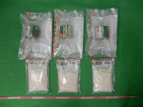 Hong Kong Customs mounted a special operation codenamed "Pathfinder" to combat cross-boundary smuggling activities before and during the Lunar New Year holiday. Photo shows about 1.2 kilograms of suspected methamphetamine with an estimated market value of about $720,000 seized at Hong Kong International Airport.