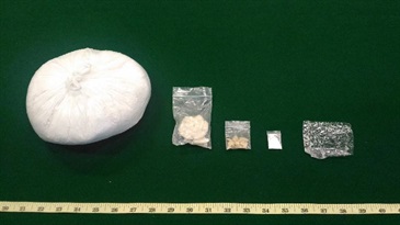 Hong Kong Customs seized about 1 kilogram of suspected cocaine and a small quantity of suspected crack cocaine and suspected methamphetamine in Kam Tin today (August 31).