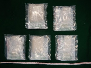 Hong Kong Customs yesterday (October 5) seized about 1 kilogram of suspected methamphetamine with a market value of about $360,000 at Lok Ma Chau Spur Line Control Point.