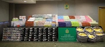 Hong Kong Customs seized a total of about 1.6 million tablets of suspected controlled medicines with an estimated market value of about $55 million, among which over 70 per cent were controlled virility products, at Hong Kong International Airport, in Hung Hom and in Sheung Wan from September 28 to October 5. Photo shows the suspected controlled medicines seized.