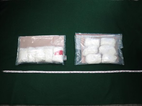 Hong Kong Customs yesterday (January 25) seized about 4 kilograms of suspected cocaine with an estimated market value of about $4.4 million in total at Lo Wu Control Point and Hong Kong International Airport. Photo shows suspected cocaine seized at Lo Wu Control Point.