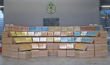 Hong Kong Customs yesterday (June 11) seized about 3 000 kilograms of suspected duty-not-paid water pipe tobacco with an estimated market value of about $8.3 million and a duty potential of about $6.9 million at the Kwai Chung Customhouse Cargo Examination Compound.