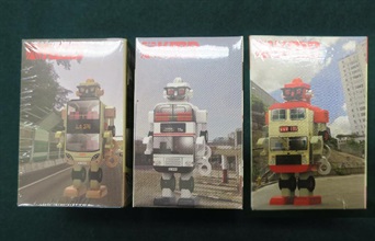 Hong Kong Customs today (July 16) alerted members of the public to the potential hazards posed by a type of magnetic robot toy. They are advised not to let children play with this toy to ensure their safety. Test results indicate that the magnetic component parts of the toy could pose a potential risk of intestinal blockage to children. Photo shows the three different designs of the magnetic robot toy.