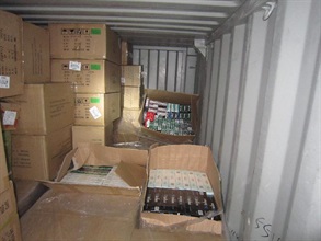 Hong Kong Customs mounted a special operation in the past two weeks targeting cross-boundary smuggling of illicit cigarettes and distribution of cigarettes in the territory. Picture shows some of the suspected illicit cigarettes seized in a cross-boundary vehicle.