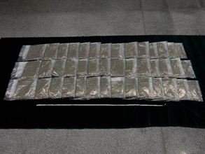 香港海關昨日（七月十九日）在香港國際機場檢獲約十公斤懷疑大麻花，估計市值約一百七十萬元。