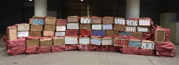 Hong Kong Customs seized about one million suspected illicit cigarettes with an estimated market value of about $2.7 million and a duty potential of about $1.9 million at Shenzhen Bay Control Point yesterday (August 3). Photo shows the suspected illicit cigarettes seized.