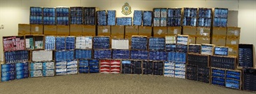 Hong Kong Customs seized a total of about 1.26 million suspected illicit cigarettes with an estimated market value of about $3.5 million and a duty potential of about $2.4 million in Hong Kong International Airport and Fanling on August 29 and yesterday (September 5) respectively. Photo shows some of the suspected illicit cigarettes seized in Fanling.