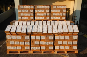 Hong Kong Customs seized about 182 000 smoke oil cartridges containing suspected nicotine oil with an estimated market value of about $4.7 million at Man Kam To Control Point on September 21. This is the largest smuggling case of smoke oil cartridges containing suspected nicotine oil detected at land boundary control points this year.