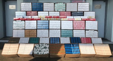Hong Kong Customs yesterday (October 22) and today (October 23) seized a total of about 1 million suspected illicit cigarettes with an estimated market value of about $2.8 million and a duty potential of about $1.9 million in Aberdeen and Man Kam To Control point respectively. Photo shows the suspected illicit cigarettes seized at Man Kam To Control Point.