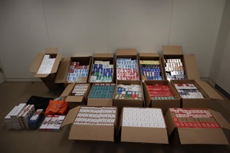 Hong Kong Customs yesterday (November 7) seized about 1 200 kilograms of suspected duty-not-paid water pipe tobacco and 130 000 suspected duty-not-paid cigarettes with a total estimated market value of about $3.5 million and a duty potential of about $3 million at Hong Kong International Airport and Hung Hom. Photo shows the suspected duty-not-paid cigarettes seized at Hung Hom.