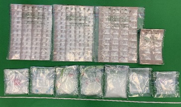 Hong Kong Customs yesterday (December 9) seized about 1.8 kilograms of suspected methamphetamine and about 40 grams of suspected crack cocaine with an estimated market value of about $1.3 million in Cheung Sha Wan.