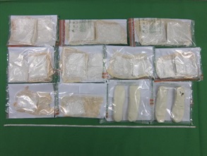 Hong Kong Customs yesterday (April 11) seized about 4.8 kilograms of suspected heroin with an estimated market value of about $4.7 million at Shenzhen Bay Control Point.