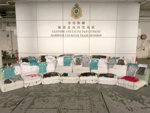 Anticipating that the 2018 FIFA World Cup matches would provide opportunities for criminals to develop infringement business, Hong Kong Customs is undertaking a special operation codenamed "Goalkeeper", focusing on infringing items that may be trafficked through passenger and cargo channels at the airport, seaport, land boundary and railway control points on the eve of the matches. The operation started on April 30, and until yesterday (June 13) about 259 000 suspected infringing items valued at about $15.3 million had been seized in 21 cases with five arrests also made. Photo shows some of the items seized.