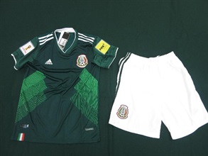 Anticipating that the 2018 FIFA World Cup matches would provide opportunities for criminals to develop infringement business, Hong Kong Customs is undertaking a special operation codenamed "Goalkeeper", focusing on infringing items that may be trafficked through passenger and cargo channels at the airport, seaport, land boundary and railway control points on the eve of the matches. The operation started on April 30, and until yesterday (June 13) about 259 000 suspected infringing items valued at about $15.3 million had been seized in 21 cases with five arrests also made. Photo shows some of the items seized.