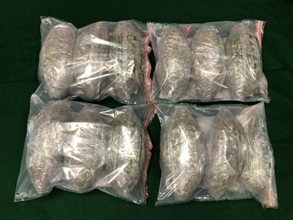 香港海關十月七日在香港國際機場檢獲約五點三公斤懷疑大麻花，估計市值約一百三十萬元。