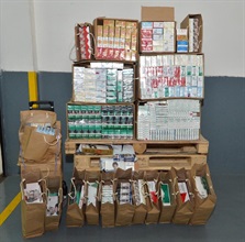 Hong Kong Customs today (October 12) seized about 62 000 suspected illicit cigarettes with an estimated market value of about $160,000 and a duty potential of about $120,000 in Chai Wan. Photo shows some of the suspected illicit cigarettes seized.