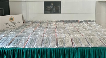 Hong Kong Customs yesterday (July 21) seized about 159 kilograms of suspected cannabis buds with an estimated market value of about $30 million in Sheung Shui. This is the largest in town cannabis buds storage centre raided by Customs on record. Photo shows some of the suspected cannabis buds seized.