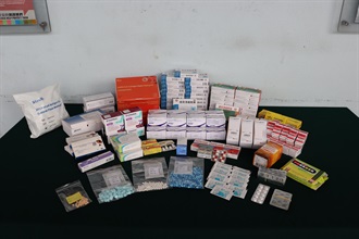 Hong Kong Customs mounted a special operation at land boundary control points between December 27 last year and January 1 this year to combat smuggling activities by cross-boundary goods vehicles under the epidemic. Photo shows some of the suspected smuggled medicines and anti-epidemic supplies seized.