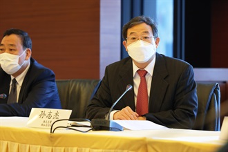 The High-level Meeting on Combating Smuggling Activities between Mainland, Hong Kong and Macao Customs was held by Hong Kong Customs, the Anti-Smuggling Bureau of the General Administration of Customs of the People's Republic of China and the Macao Customs Service at the Hong Kong Customs Headquarters Building today (February 17). Photo shows the Director General of the Anti-Smuggling Bureau of the General Administration of Customs of the People's Republic of China, Mr Sun Zhijie, speaking at the meeting.
