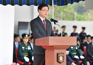 行政长官李家超今日（三月二十四日）在香港海关学员结业会操致辞。