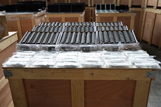 Hong Kong Customs on March 27 detected a suspected smuggling case involving an outgoing container truck at the Man Kam To Control Point and seized about 510 000 suspected smuggled electronic products and electronic parts with a total estimated market value of about $30 million. Photo shows some of the suspected smuggled dash cams and screen stylus pens seized.