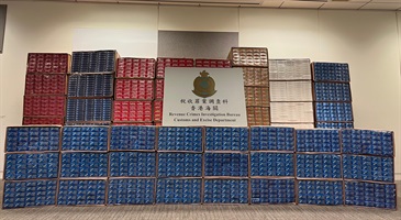 Hong Kong Customs today (April 20) detected two illicit cigarette cases and raided three suspected illicit cigarette storage centres in Sham Shui Po and Fanling. About 1.6 million suspected illicit cigarettes with an estimated market value of about $5.9 million and a duty potential of about $4 million were seized. Photo shows the suspected illicit cigarettes seized by Customs officers in Sham Shui Po.