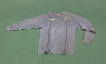 Hong Kong Customs yesterday (May 6) seized 44 pieces of clothing soaked with suspected heroin with a total weight of about 12 kilograms at Hong Kong International Airport. The estimated market value of the drug was about $15.8 million. Photo shows one of the clothing items soaked with suspected heroin.