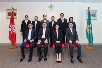 A bilateral meeting between Hong Kong Customs and Thai Customs Department was held yesterday (September 4). Photo shows the Commissioner of Customs and Excise, Ms Louise Ho (front row, second right); the Director-General of Thai Customs Department, Mr Patchara Anuntasilpa (front row, second left); the Assistant Commissioner (Intelligence and Investigation) of Customs and Excise, Mr Mark Woo (front row, first right); and attending officers from both Customs administrations.