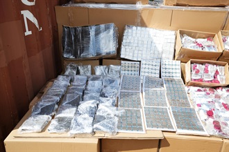 Hong Kong Customs mounted a special operation codenamed "Wave Breaker" from August to September and detected four suspected smuggling cases involving ocean-going vessels and two suspected smuggling cases involving river trade vessels. A large batch of suspected smuggled goods with a total estimated market value of about $100 million was seized. Photo shows some of the electronic parts seized.