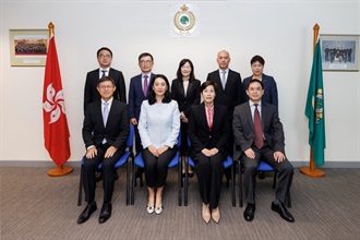 The Commissioner of Customs and Excise, Ms Louise Ho, today (October 10) met with the Chief Representative of the China Council for the Promotion of International Trade Representative Office in Hong Kong, Ms Wang Guannan, and her delegation in the Customs Headquarters Building. Photo shows Ms Ho (front row, second right), Ms Wang (front row, second left) and other attending officers.