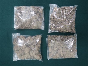 Hong Kong Customs seized about 1 kilogram of suspected cannabis buds with an estimated market value of about $270,000 at Hong Kong International Airport on April 12. Two adolescents involved in the case were arrested yesterday (April 13) and today (April 14). Photo shows the suspected cannabis buds seized.