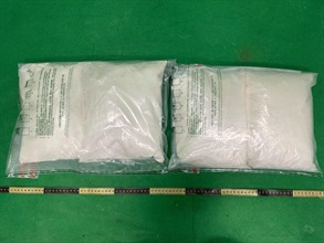 Hong Kong Customs yesterday (April 12) detected two drug trafficking cases involving passengers at Hong Kong International Airport and seized a total of about 12 kilograms of suspected ketamine and about 7kg of suspected cocaine, with a total estimated market value of about $11.9 million. Photo shows the suspected cocaine seized.