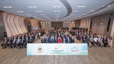 The full launch ceremony of Air-Land Fresh Lane, co-hosted by Hong Kong Customs and the Airport Authority Hong Kong, was held today (September 26) at the AsiaWorld-Expo.