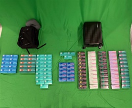 A 37-year-old incoming male passenger was sentenced to 15 weeks' imprisonment by the West Kowloon Magistrates' Courts today (November 11) for importing alternative smoking products, in contravention of the Import and Export Ordinance. Photo shows the alternative smoking products seized.