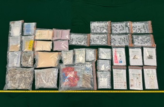 Hong Kong Customs yesterday (January 14) conducted an anti-narcotics operation in Yau Tong and seized about 13 kilograms of suspected drugs with an estimated market value of about $4.2 million. Photo shows the suspected drugs seized.