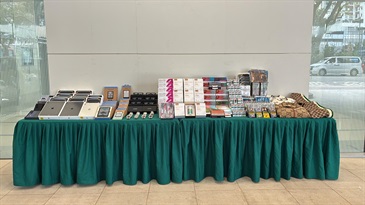 Hong Kong Customs detected one suspected smuggling case involving a river trade vessel on January 21. Large batches of suspected smuggled goods with a total estimated market value of about $56 million were seized. Photo shows the suspected smuggled goods seized.